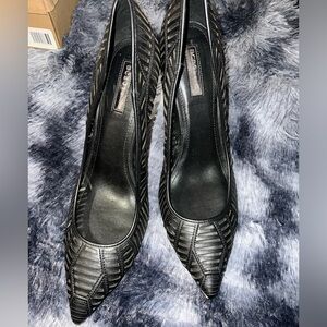 BCBG HEELS BLACK